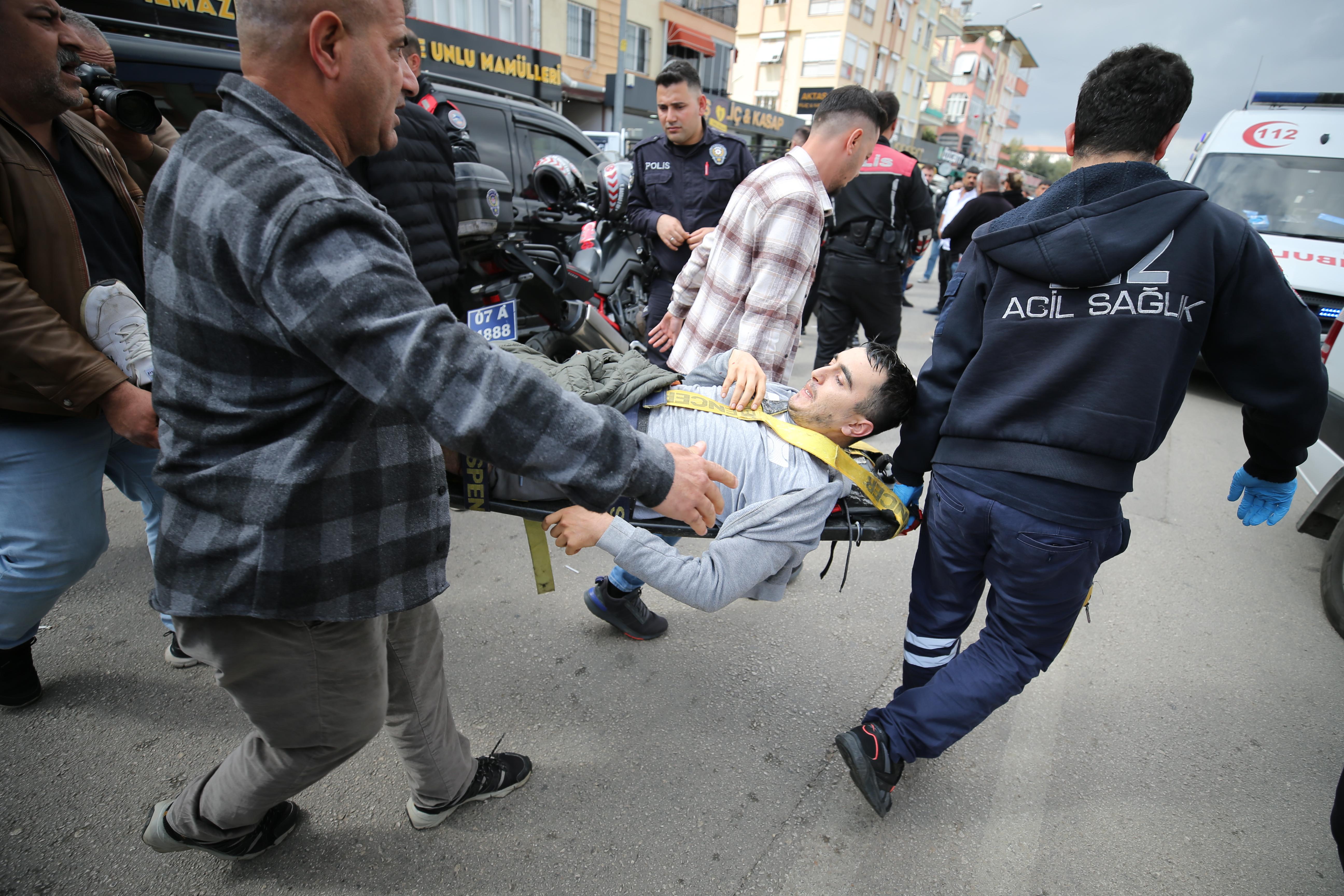 Antalya'da silahlı çatışma: 14 kişi yaralandı