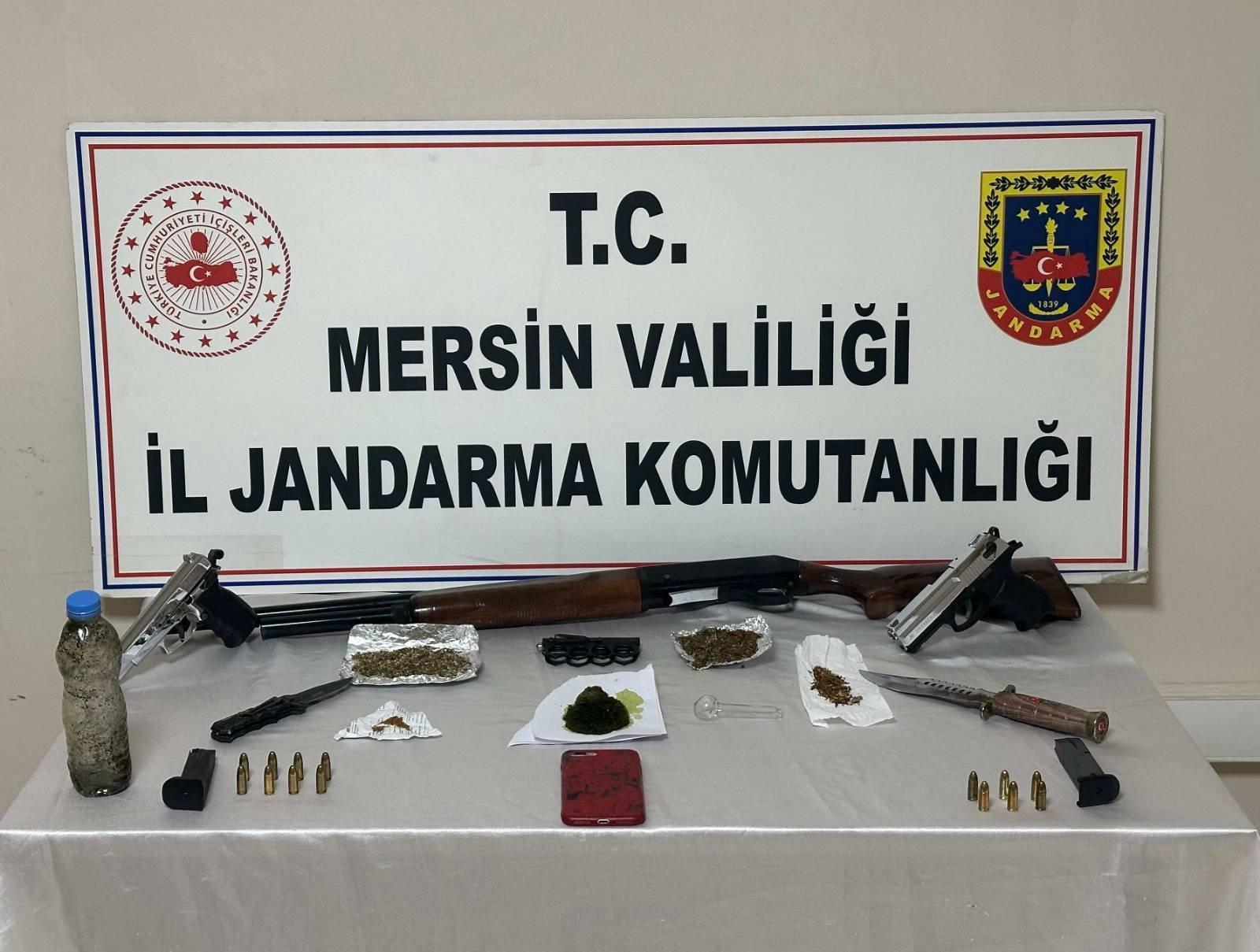 Jandarmadan Tarsus'ta Uyuşturucu Operasyonu: 3 Tutuklama